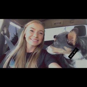 Meet your Posher, Kaitlynn